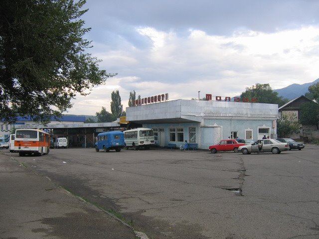Автостанция (90е годы), Талгар