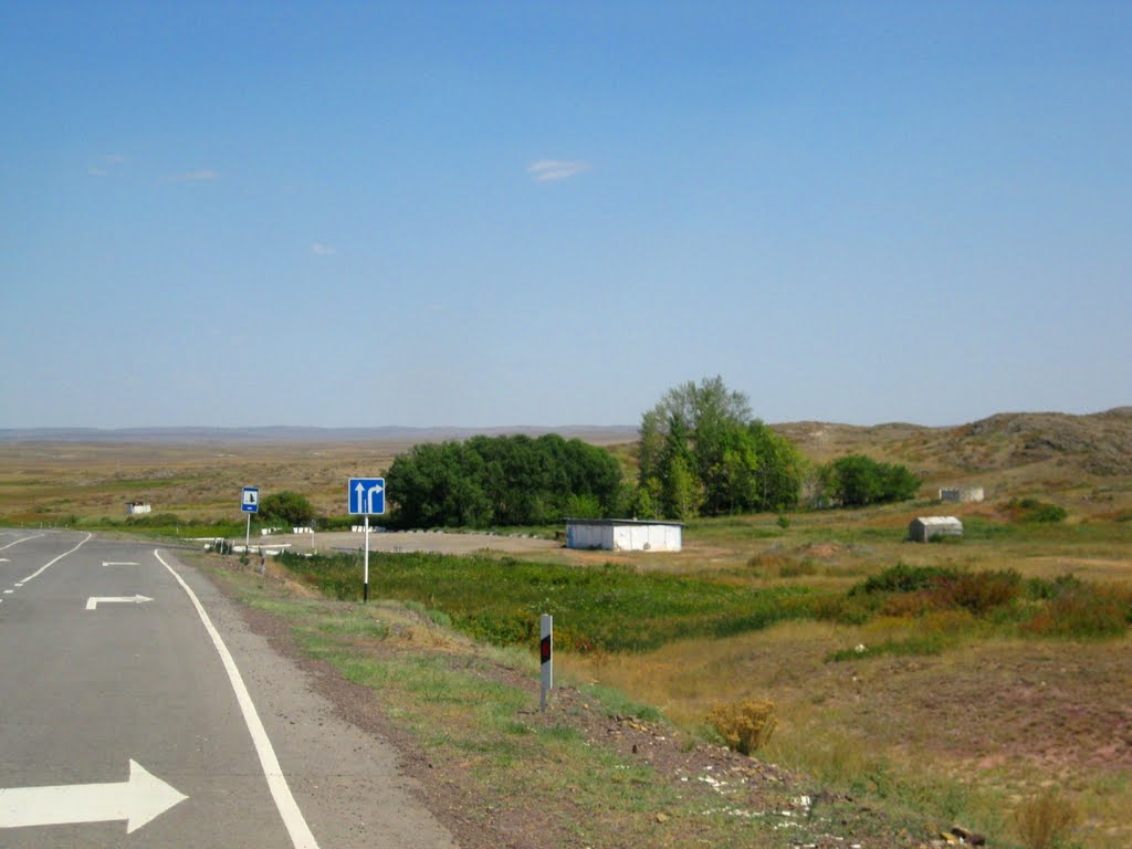 Park and recreation ground on the road Zhezkazgan - Ulytau, Узунагач