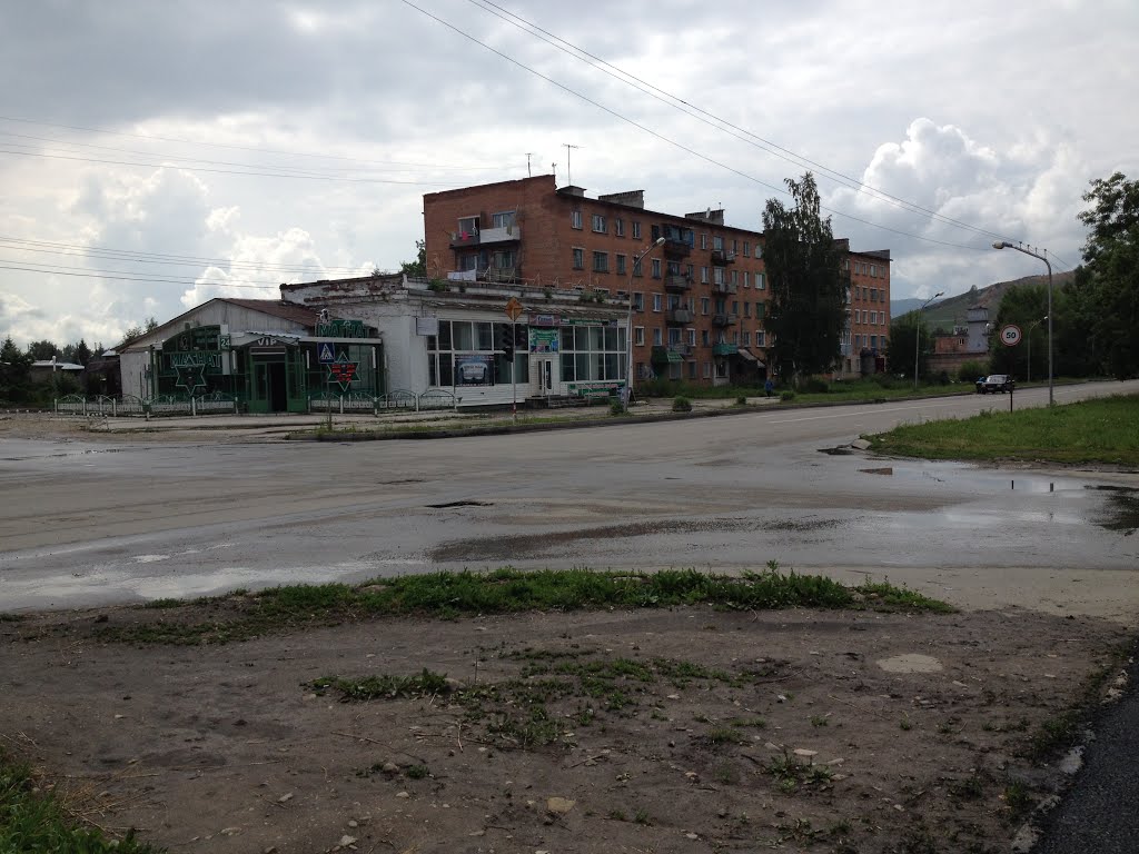 г. Риддер, июль 2014 года, перекресток ул. Гоголя и ул. Ауэзова, Лениногорск