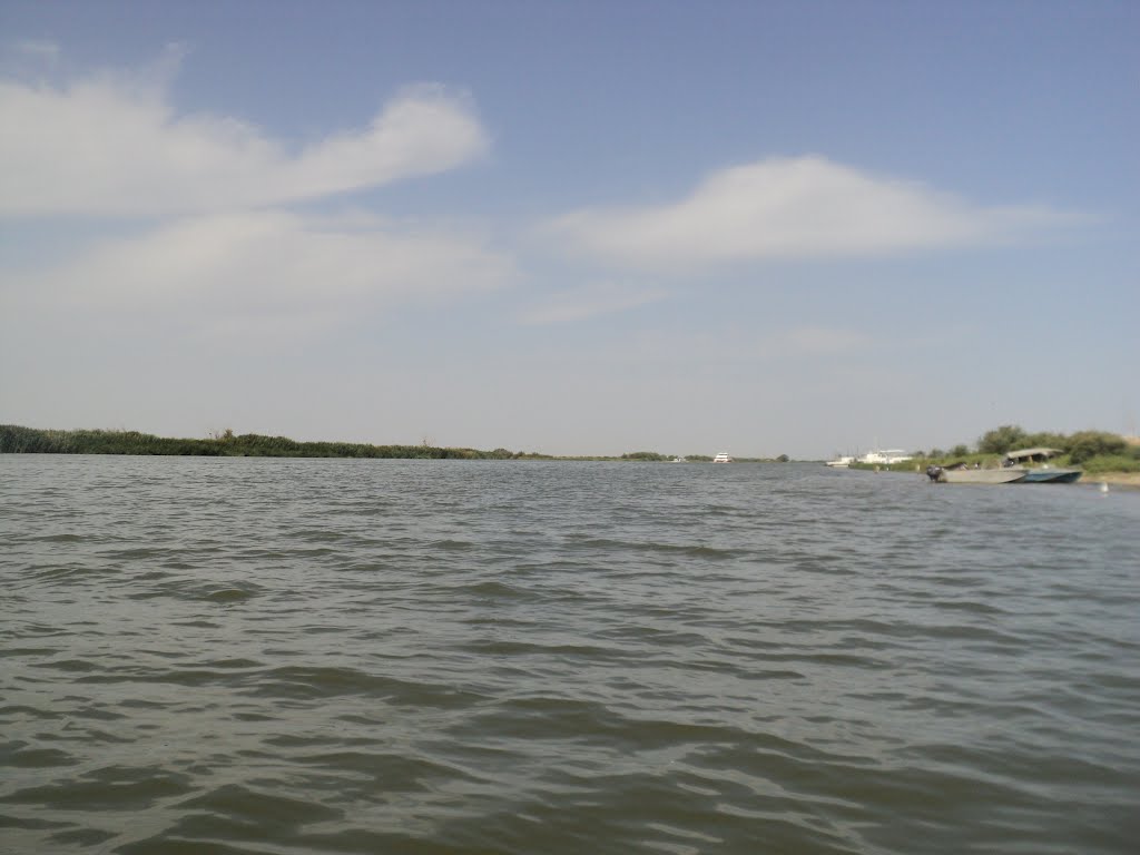 Река Урал переходит в Урало-Каспийский канал, Балыкши