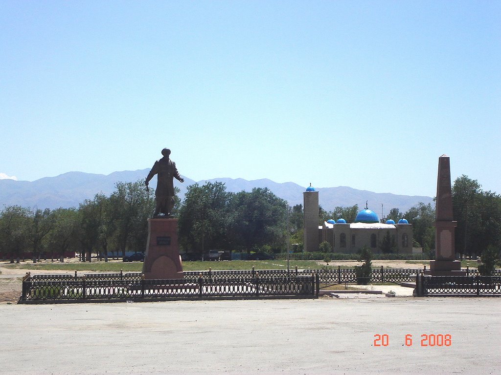 Otar. Central square with a mosque and a monument of prominent Kazakh poet and musician Kenen Azerbayev, Отар