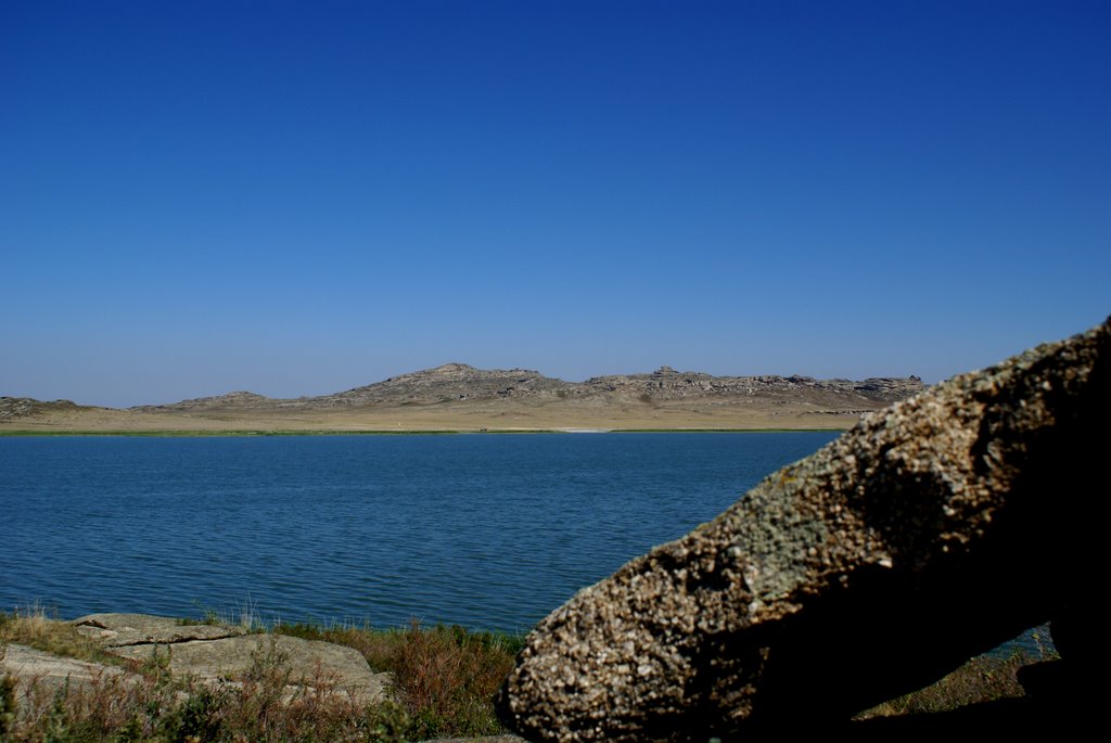 Монастырское озеро., Акжал