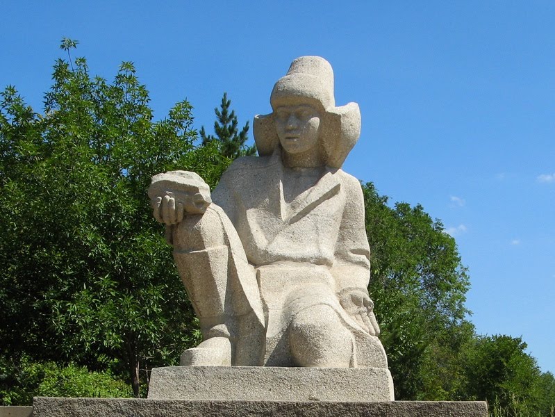 Аппак Байжанов, Караганда