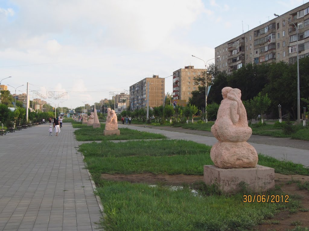 Boulevard on Metallurgov Av., Темиртау