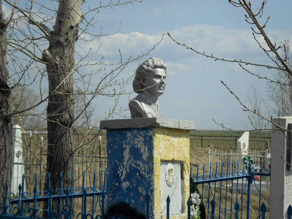 Чураковское кладбище, Кушмурун
