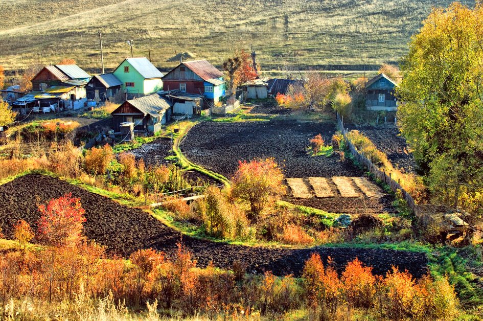 Осенью в пригороде Кувандыка., Ленинское