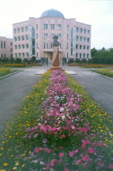 Казахская гимна, Петропавловск
