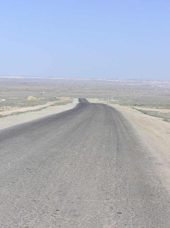Главная дорога на нефтегазовом месторождении Узень, 2006г., Жарма