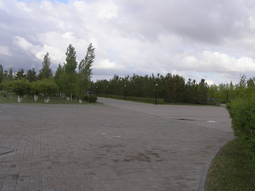 Дорожки в парке / Young Park, Таскескен