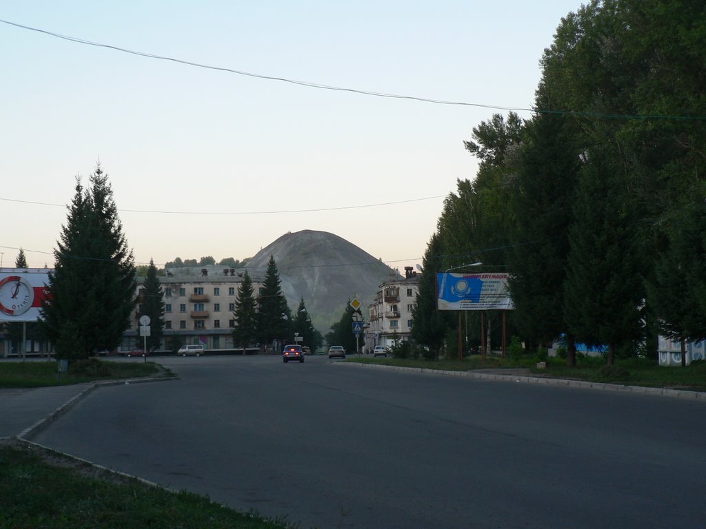 Evening in the Center of Zyryanovsk, Андреевка