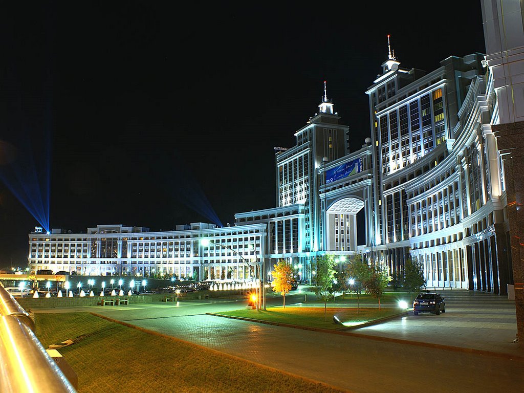 KazMunaiGaz at the night, Астана