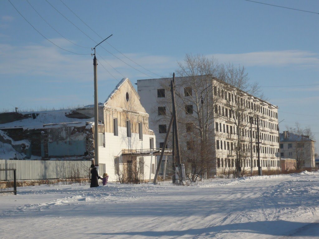 Развалины старой поликлиники, Макинск