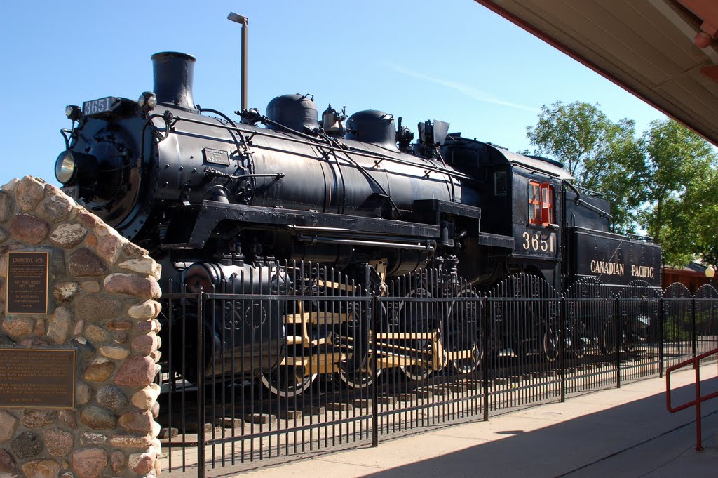 Canadian Pacific Railway Steam Locomotive No. 3651 on display at Lethbridge, Alberta, Canada, Летбридж