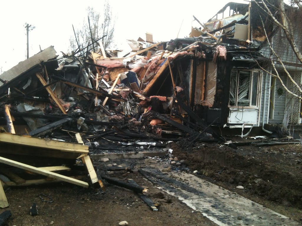 House fire aftermath., Летбридж