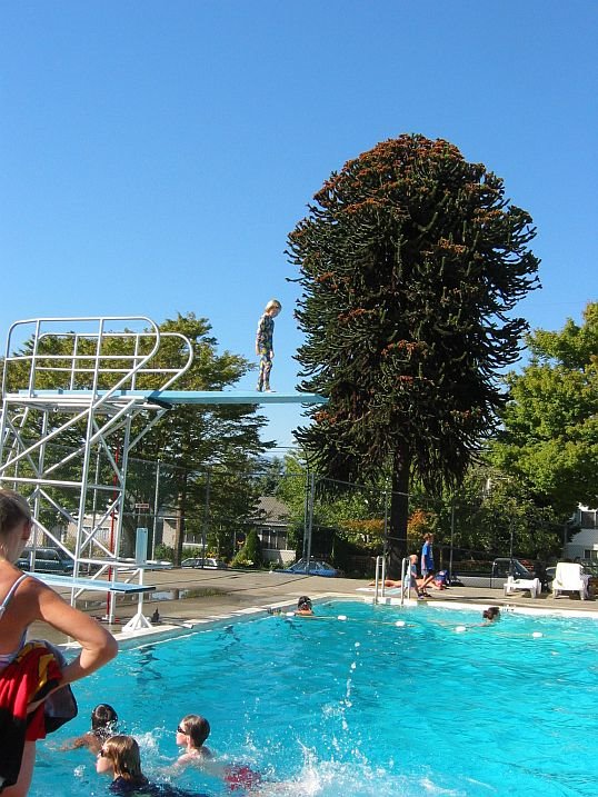 Mount Pleasant outdoor pool (2003), Ванкувер