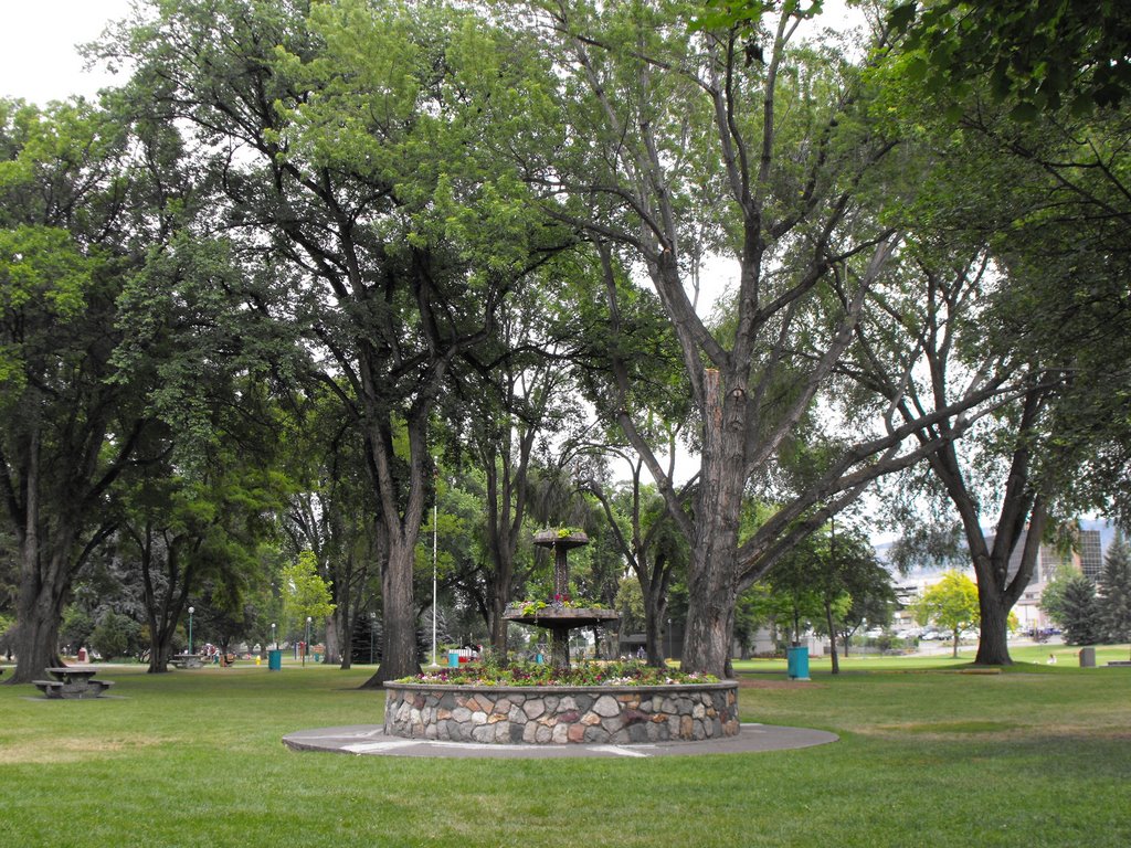 Floral Fountain, Riverside Park, Камлупс
