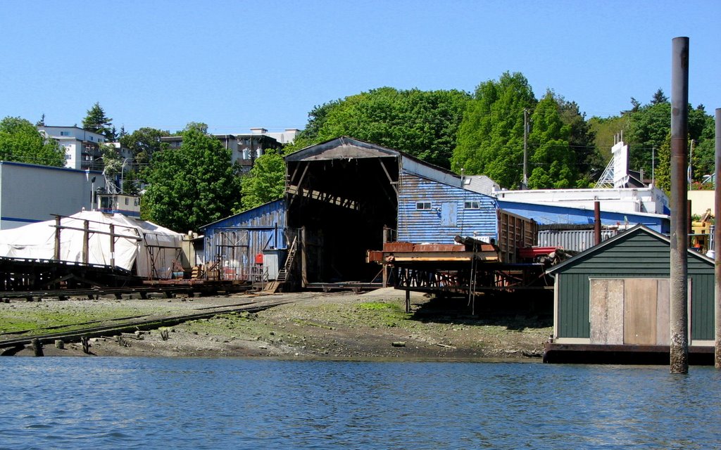Shipyard in Nanaimo Harbour, Нанаимо