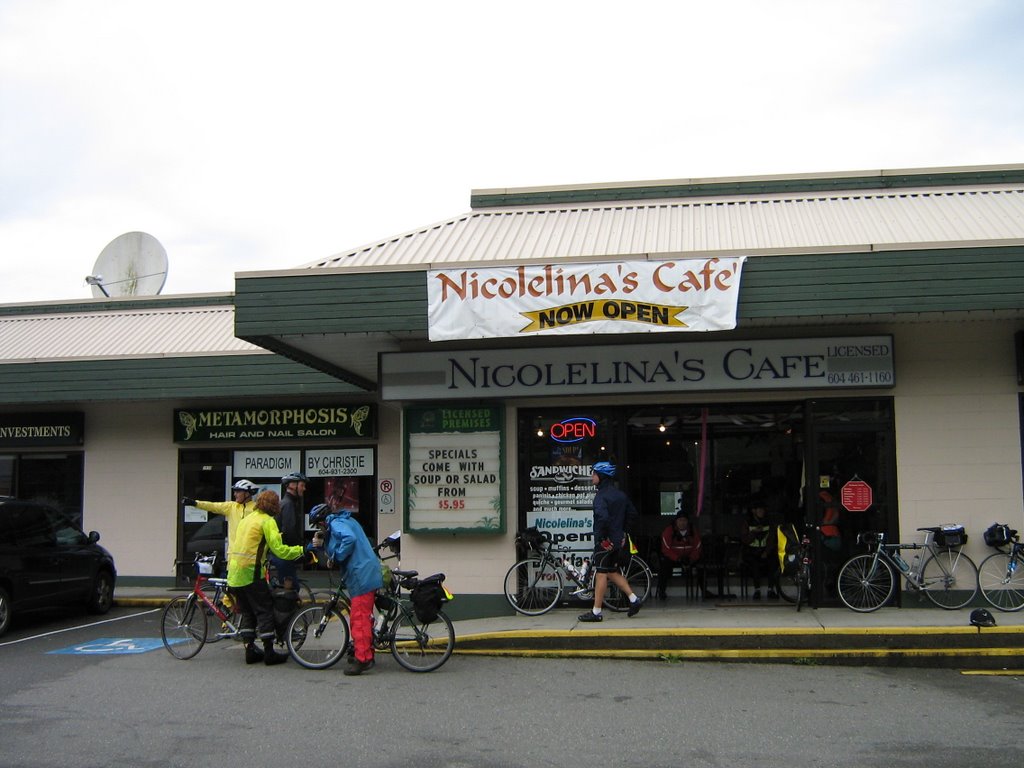 Nicolelinas Cafe, Порт-Муди