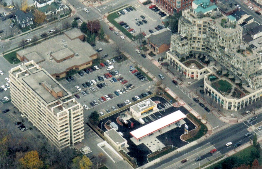 Locust St. Area in 2001 (before Parking Garage & Performing Arts Centre), Burlington Canada, Барлингтон