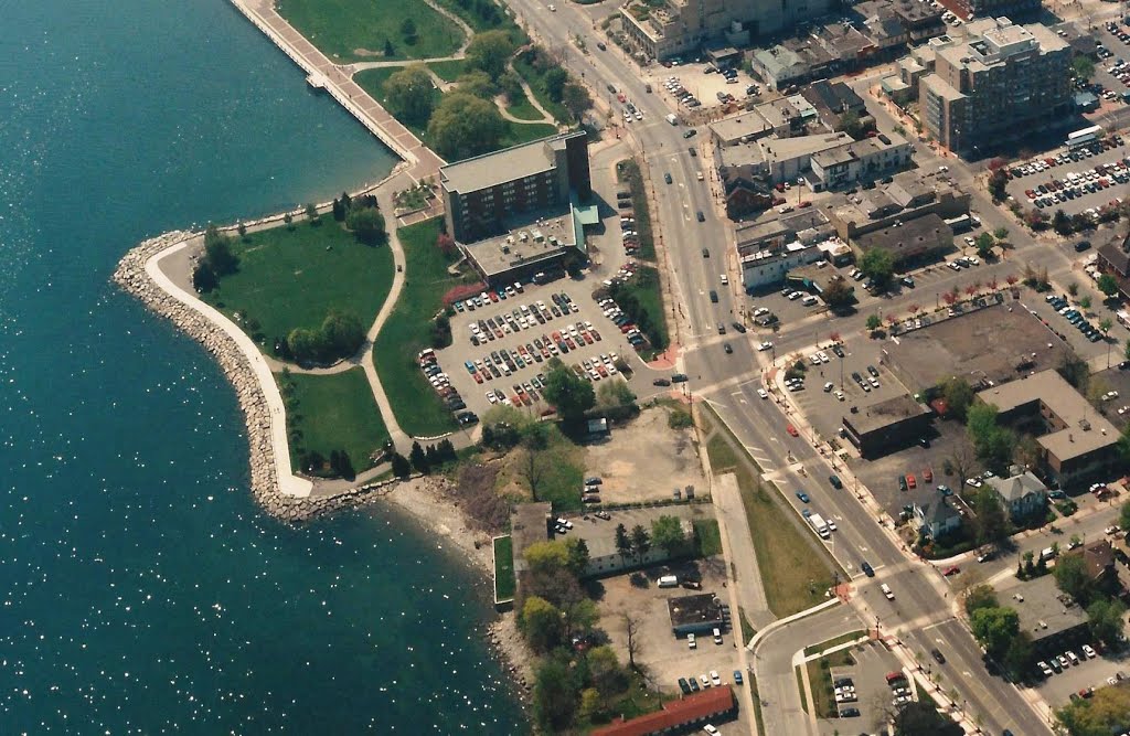 Waterfront area, downtown Burlington, Canada, May 1998, Барлингтон