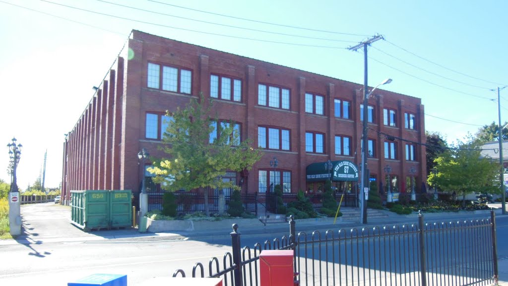 The Old Shoe Factory Business Centre (Brampton, ON), Брамптон