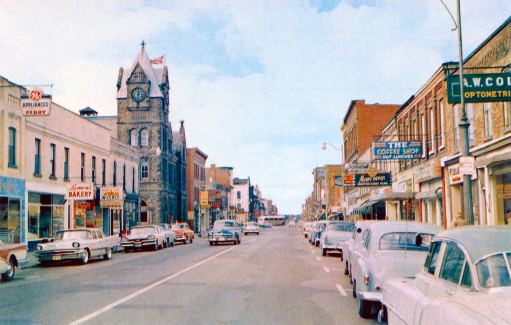 Dundas Street in Woodstock, Ontario, Вудсток