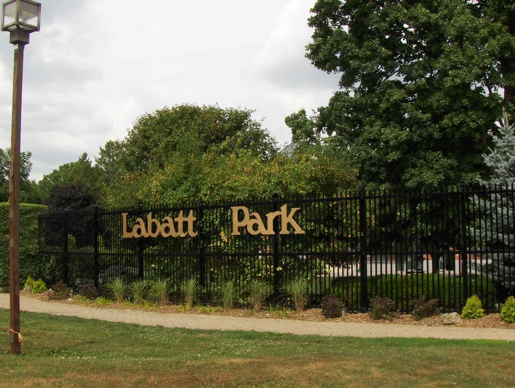 Labatt Memorial Park, GLCT, Лондон