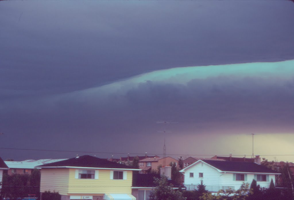 Storm clouds, Oakville, August 7, 1979. Same day as Woodstock tornado., Оаквилл