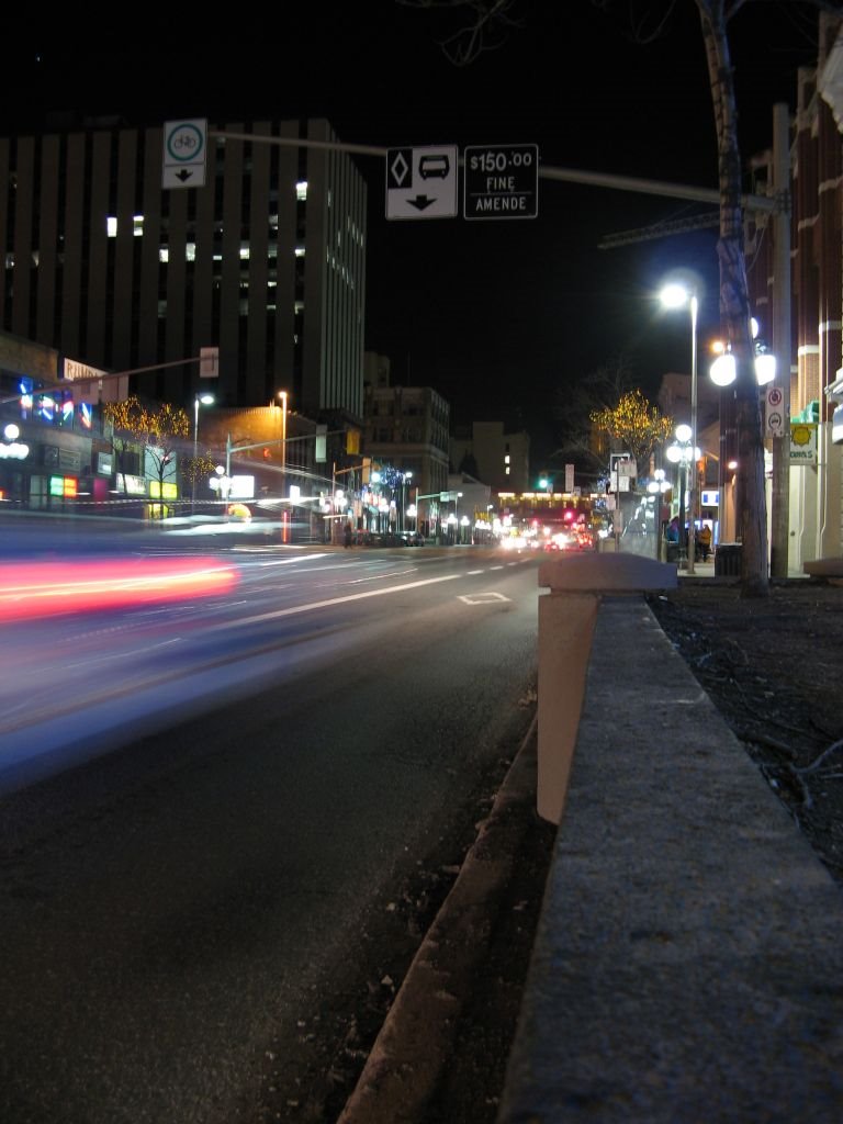 Rideau street at night - March 2007, Оттава
