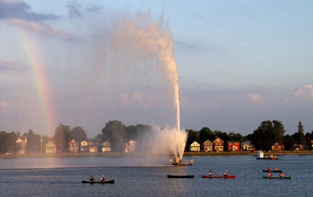 Centennial Fountain Raindow, Петерборо
