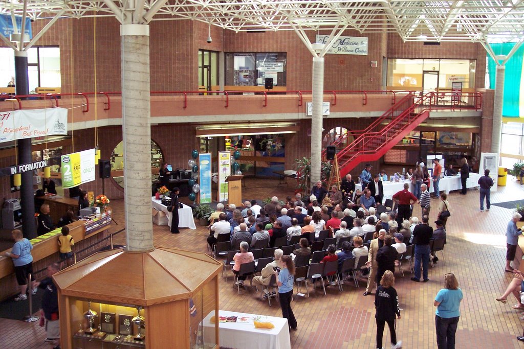 Civic Assembly at Recreation Centre, Пикеринг
