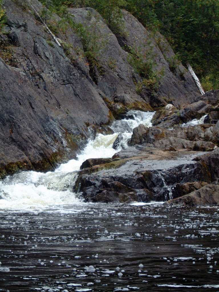 Mountjoy River Falls - Fall Picture - Looking West, Садбури