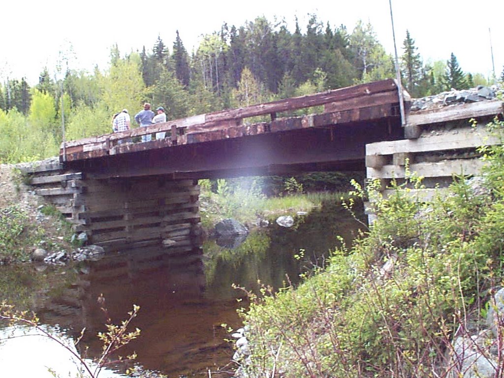 Old Mountjoy River Bridge by Marceau Lake, Садбури