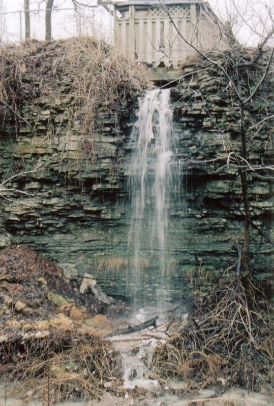 Tallman West Falls (also called Shed Falls) in Hamilton Canada, Стони-Крик