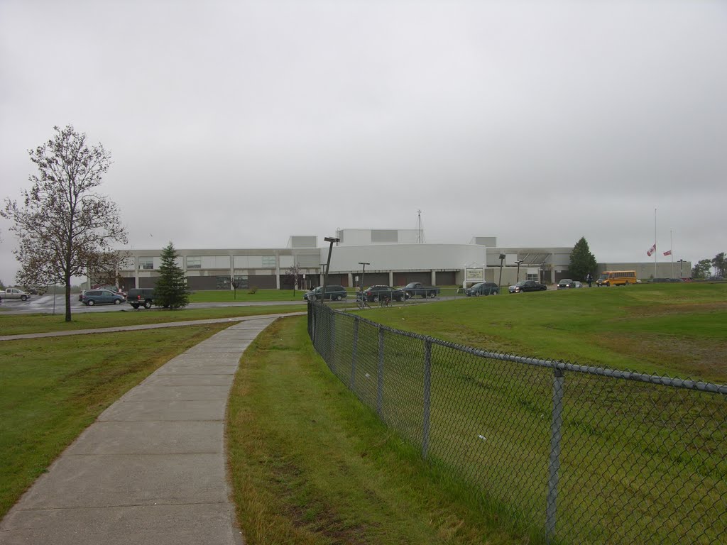 Timmins High and Vocational School, Тимминс
