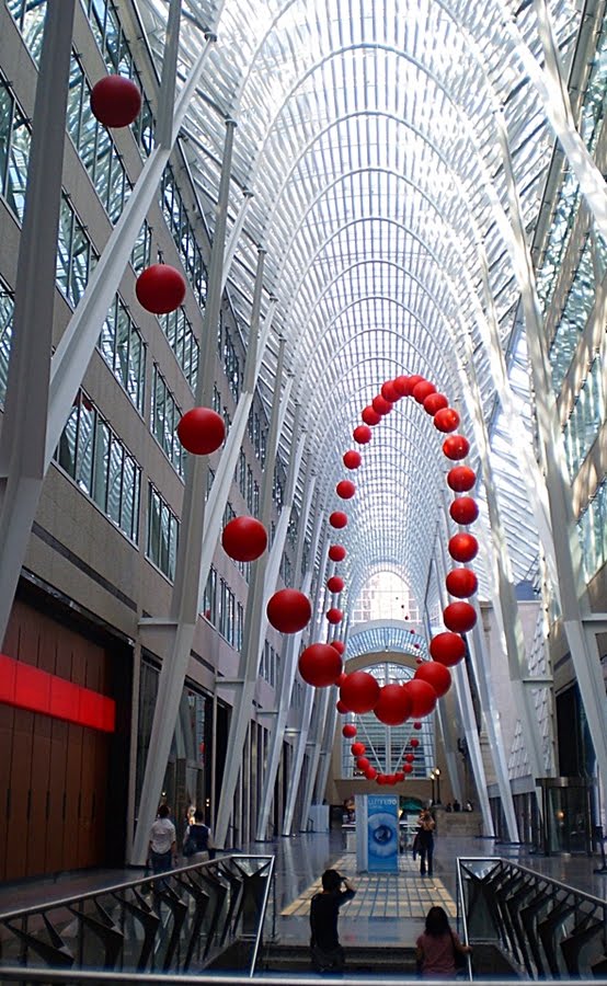 Red Ball and more......Allen Lambert Galleria, Brookfield Place, Bay Street, (BCE) Red Ball project, Торонто