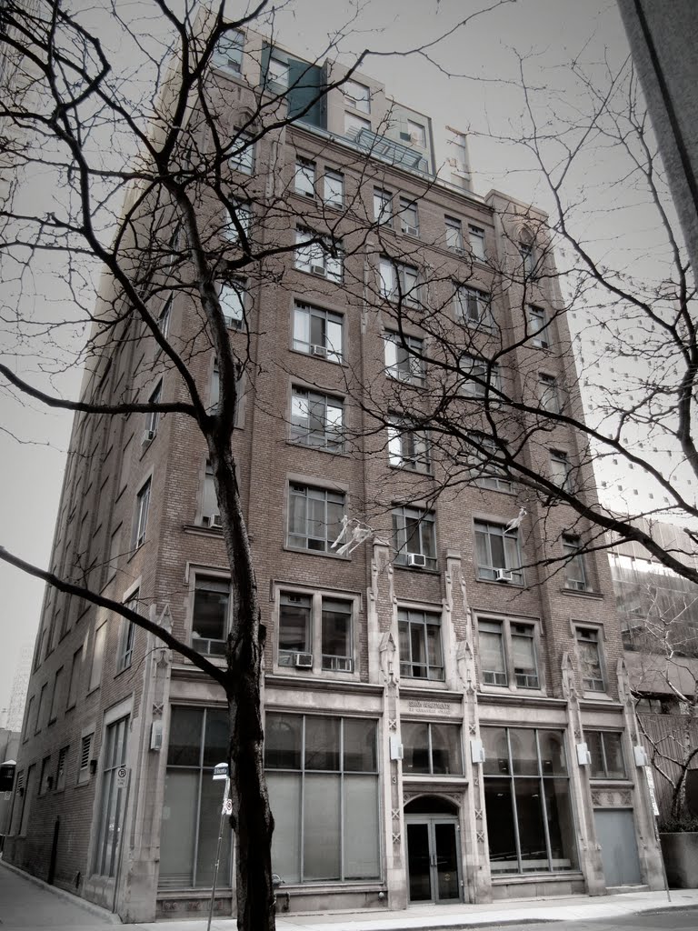 Haunted Apartments, Grenville Street, Toronto, Торонто