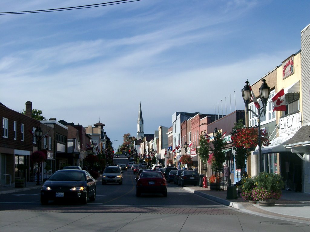 Main Street, Newmarket, Ontario, Canada, Ньюмаркет