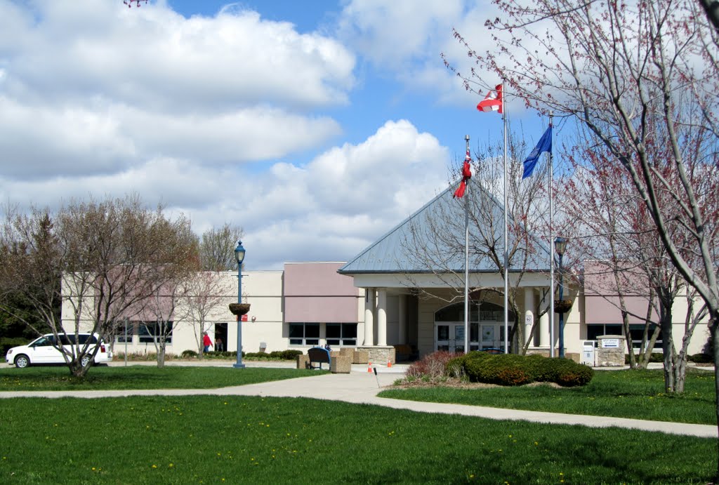 Town of Newmarket Municipal Office., Ньюмаркет