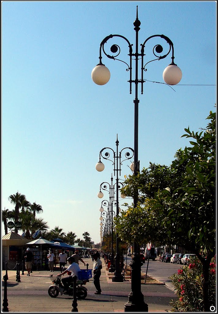 Larnaca : A tengerparti sétány., Ларнака