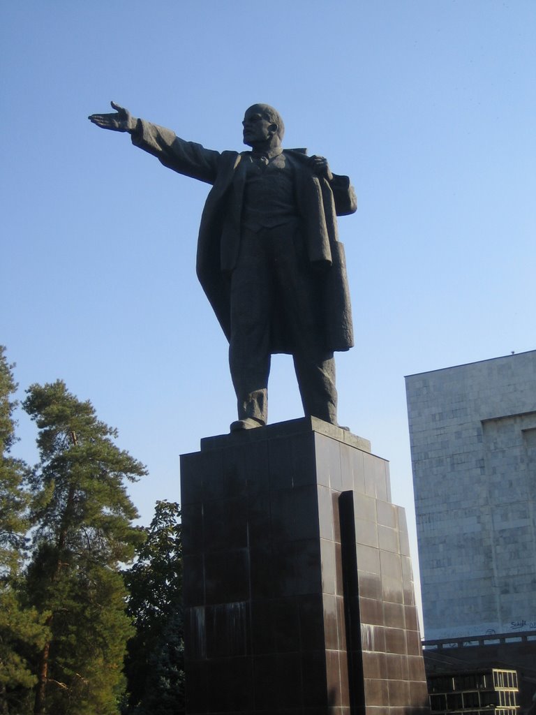 Lenin in Bishkek, Kyrgyzstan, Бишкек