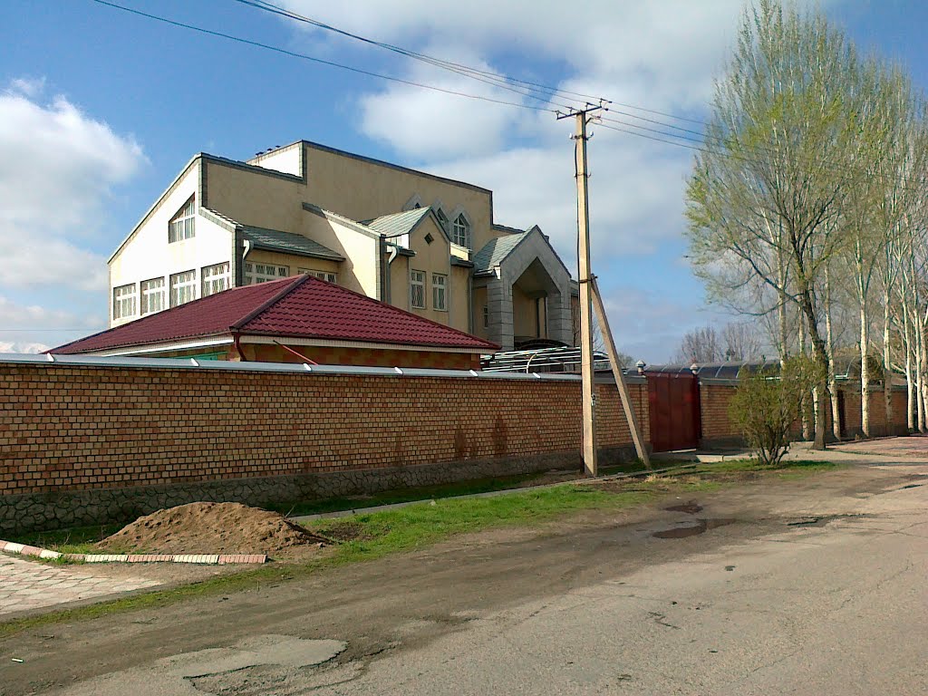 House on Oktyabrskaya st., Кант