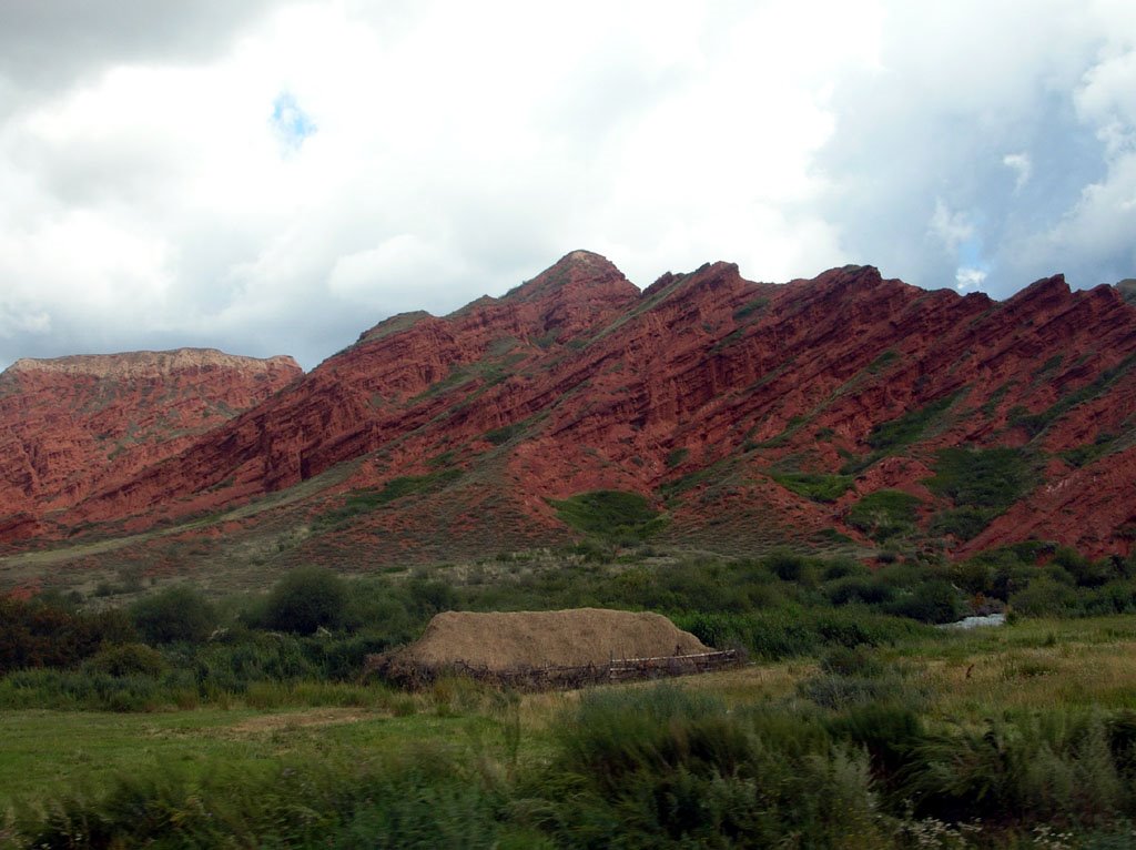 Red rocks near Pokrovka, Кызыл Суу