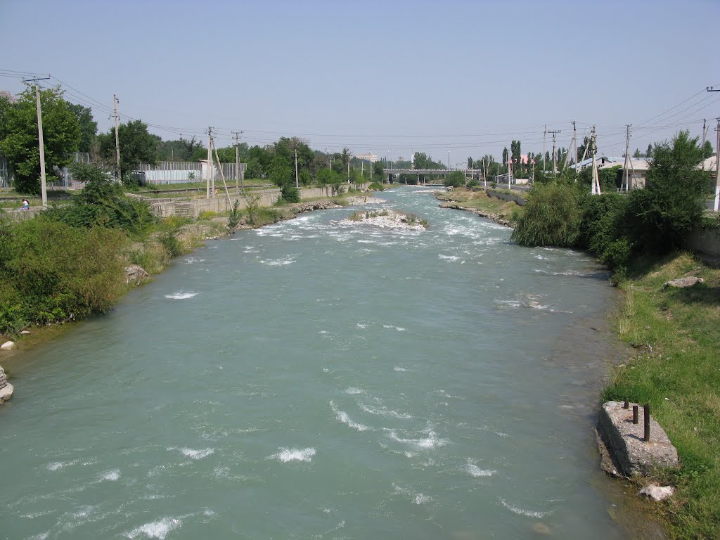 Osh, Akbura river (down, N), Ош