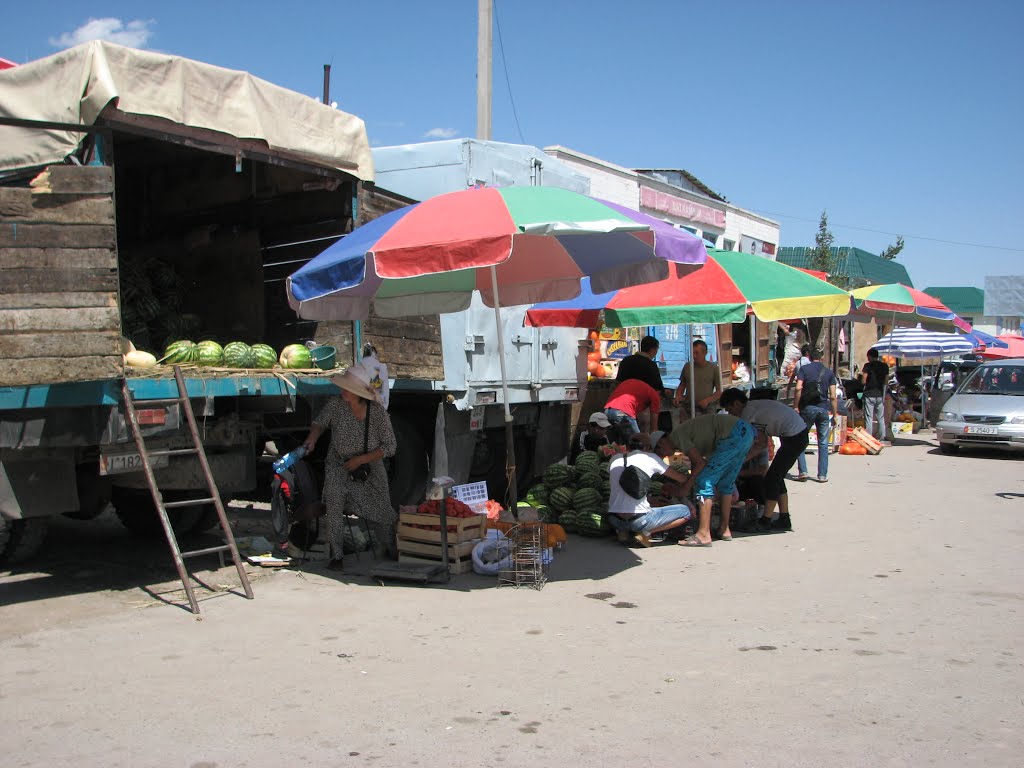 Market in Kochkor, Кочкорка