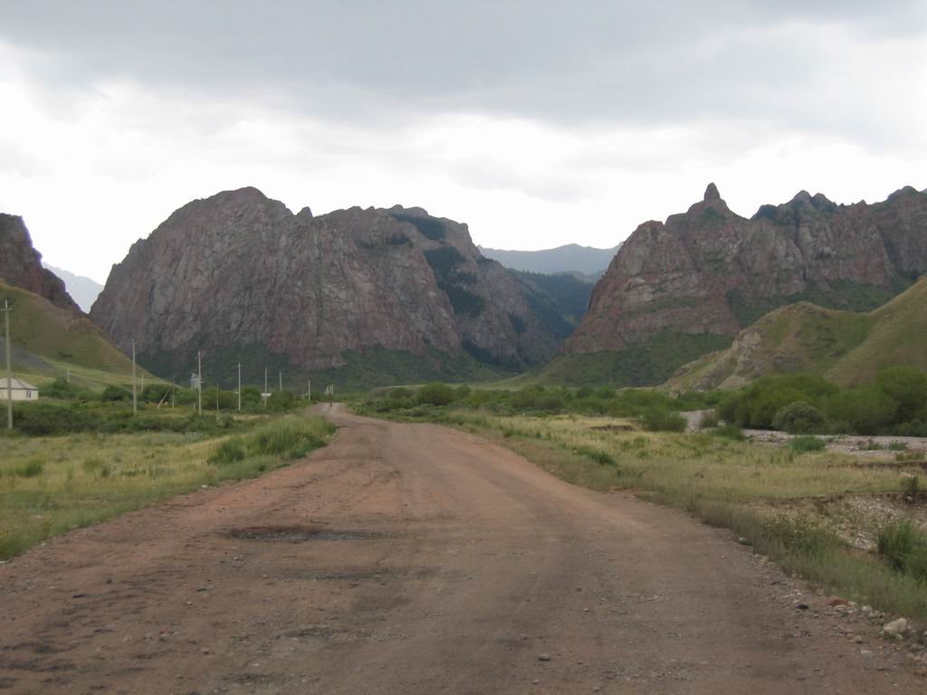 Up to Kara-keche pass, Ала-Бука