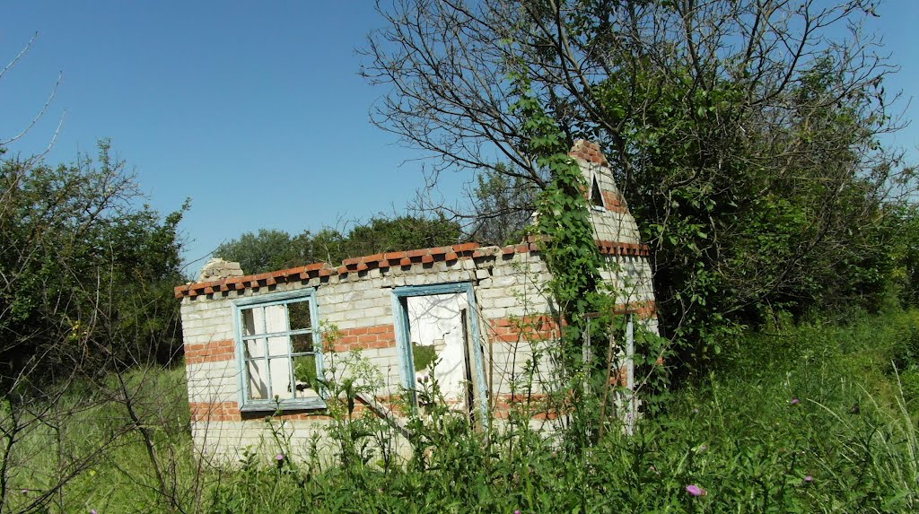Заброшенный Без Крыши Кирпичный Дом 2012, Abandoned Brick House Without a Roof, Карамык