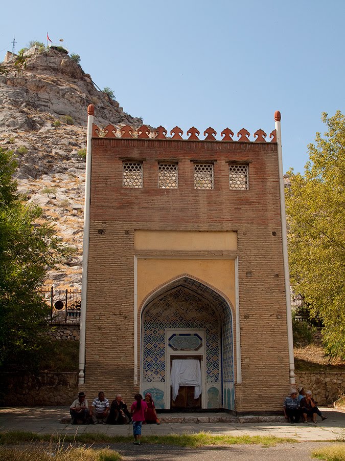 Asaf Ibn Burhiya mausoleum in Osh, Ош