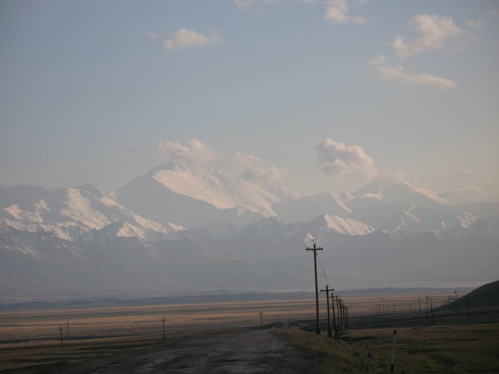 Alay valley, road to Lenin peak, Сары-Таш