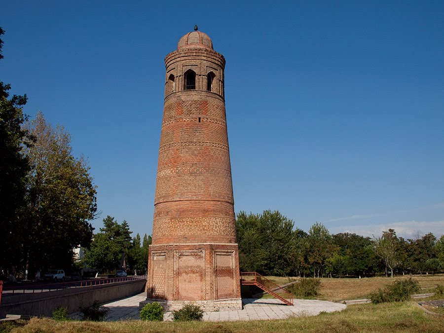 Minaret in Uzgen, Узген